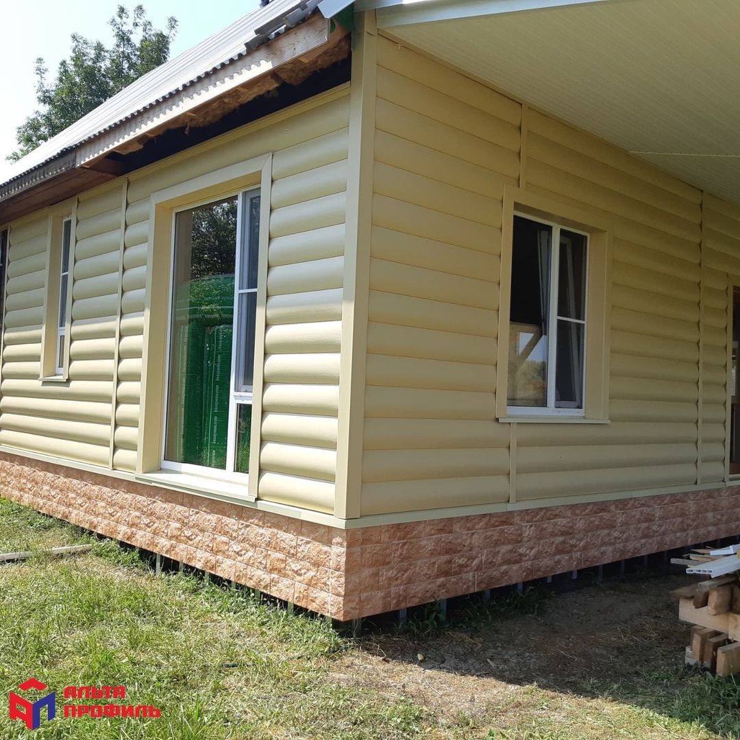 Сайдинг Blockhouse виниловый BH-02 двухпереломный
