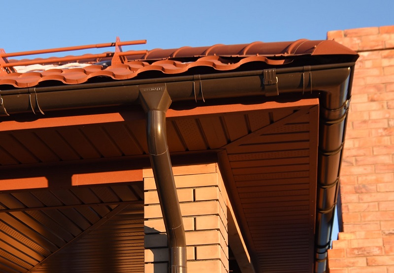 Крюк желоба короткий полоса 150/100 Rooftop dRain 150/100